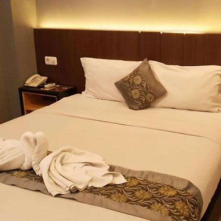 Sunrise Hotel Jogja Kejayan Buitenkant foto
